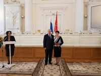 Педагоги лицея награждены в Смольном