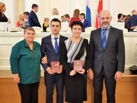 Педагоги лицея награждены в Смольном