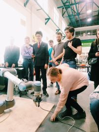 Первое место в городском инженерном конкурсе "Универсальный манипулятор"